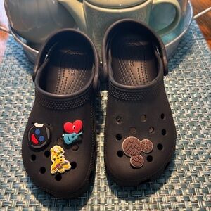 Crocs Unisex Classic Kids Clogs - size C12